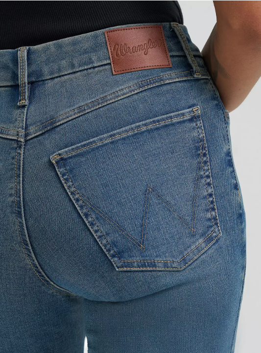 Ladies - Wrangler Bespoke Bootcut Jean (high rise)