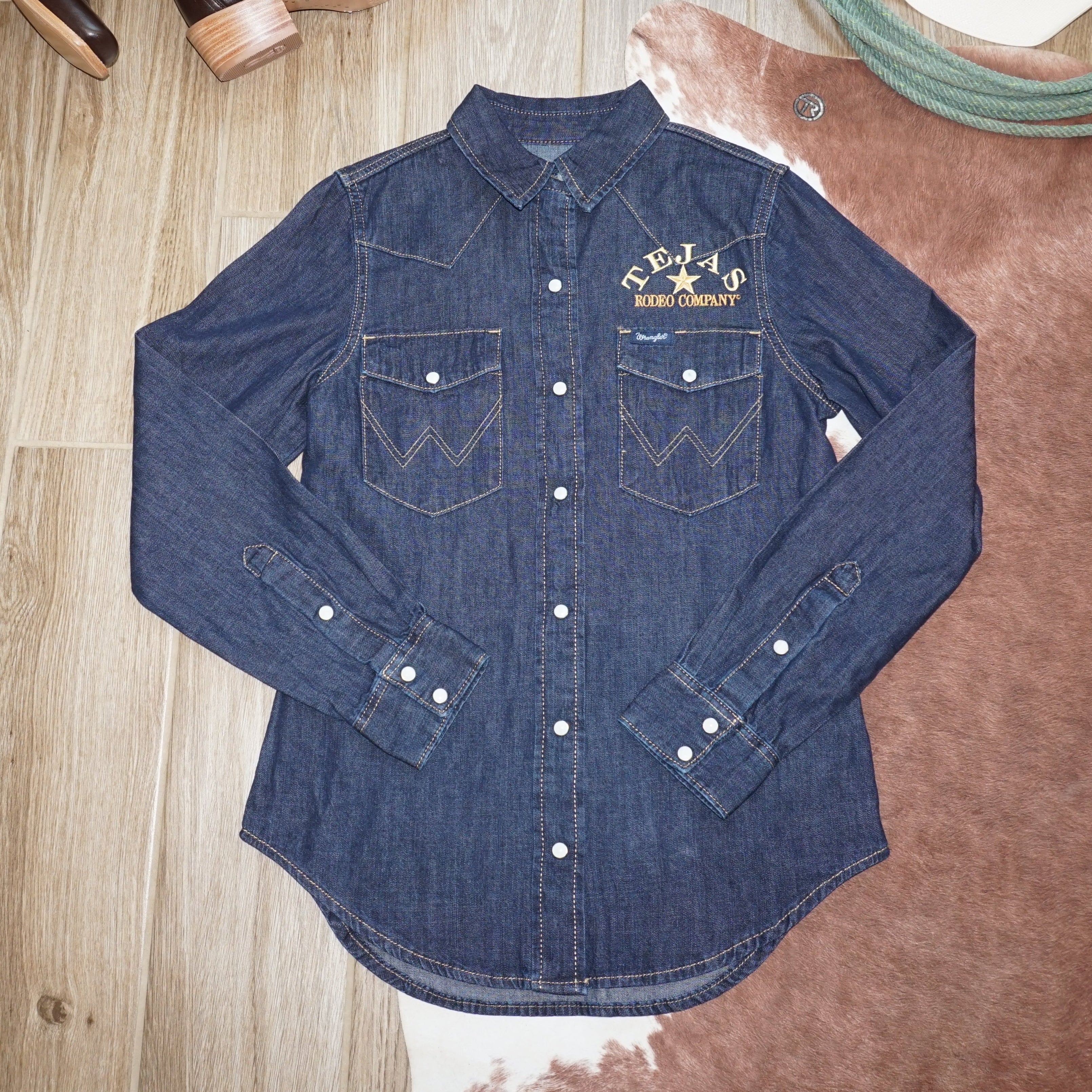 Wrangler Women's Long Sleeve Snap Denim Shirt